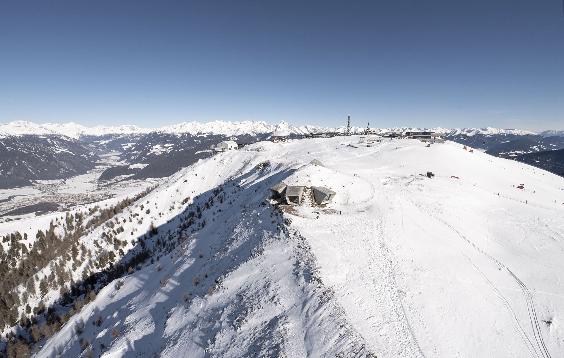 Skifahren am Kronplatz im Pustertal in Südtirol