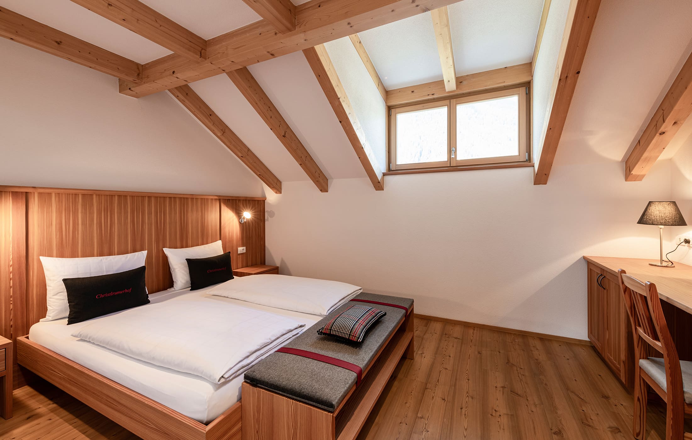 Christlrumerhof - Header Lärche