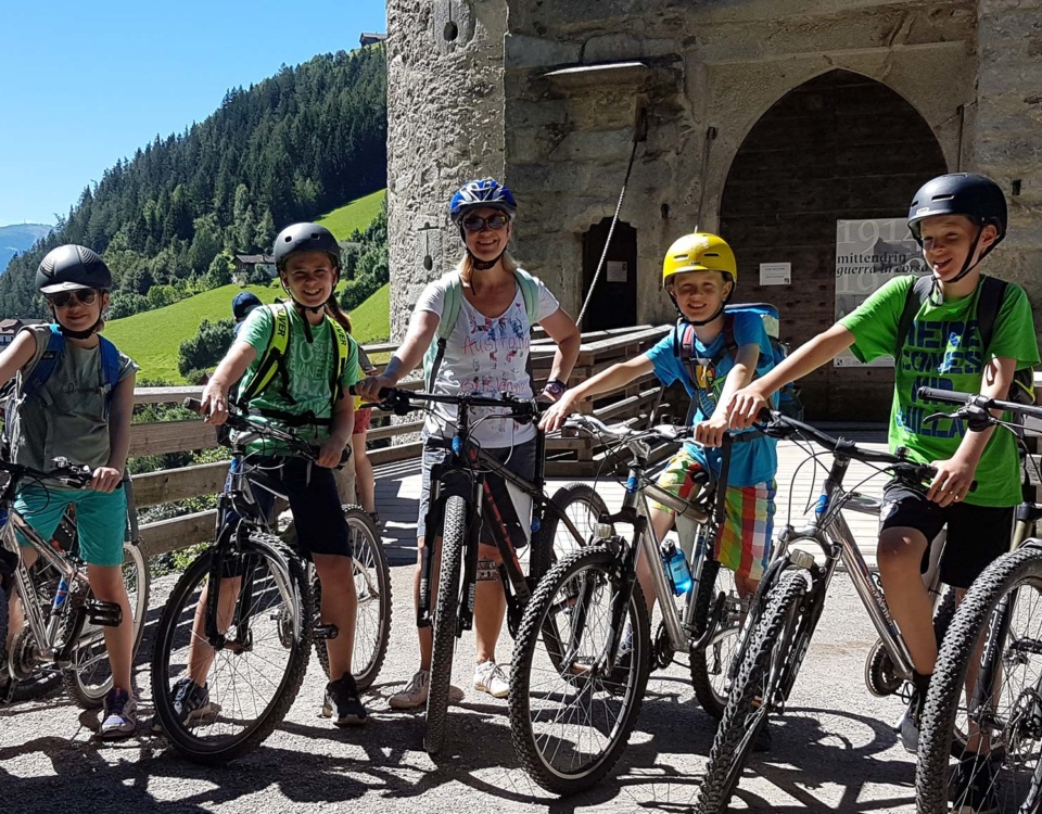 Tourenempfehlung Burg Taufers Reiner Wasserfaelle